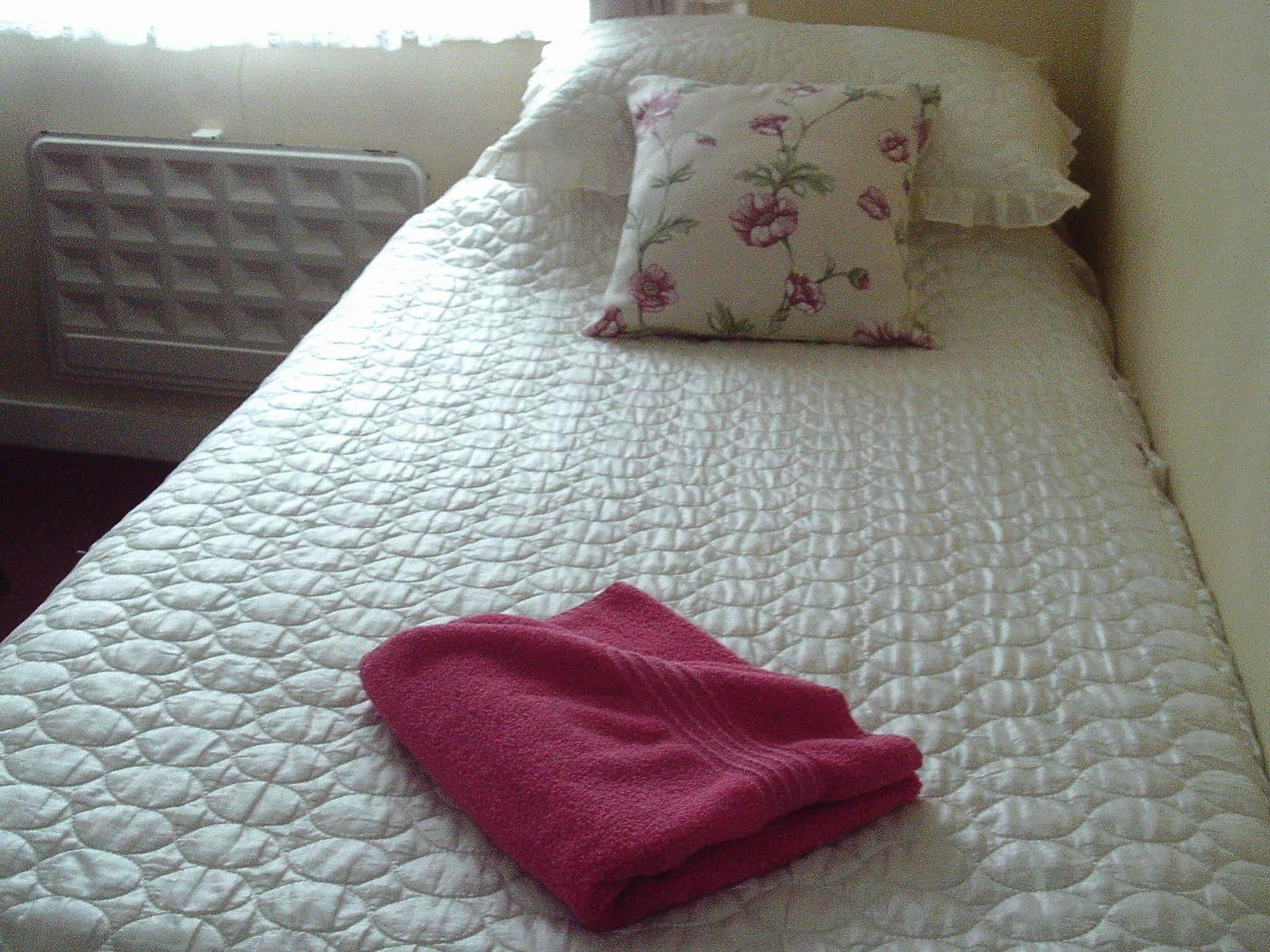 Stansted Airport Cottage Elsenham Bagian luar foto